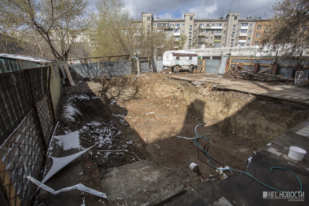 В Новосибирске снесли исторический дом начала прошлого века | Библиотека  сибирского краеведения