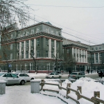 Здание института травматологии и ортопедии на улице Фрунзе
