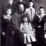 Александр III с семьей - начало 1890-х годов